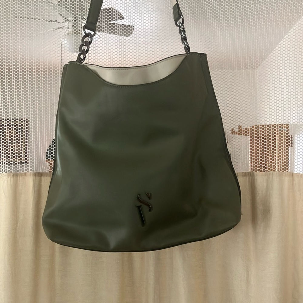 Simply, Vera.Vera Wang Stylish Green Women's Bags